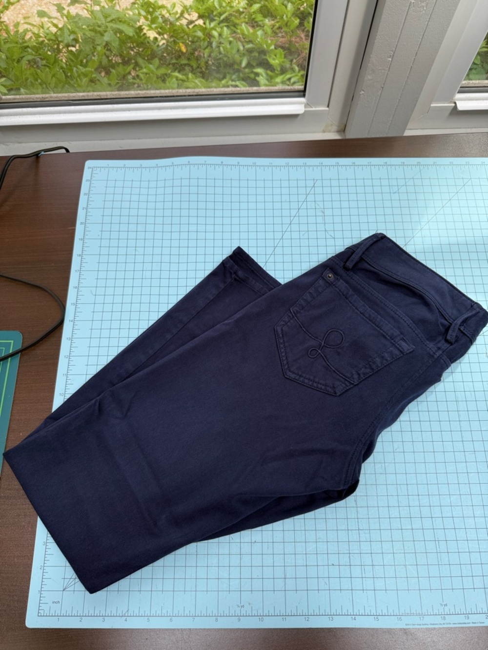 Lilly Pulitzer Navy Worth Skinny Stretchy Jean Trousers Sz 6